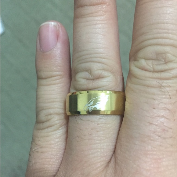 Gold Philadelphia Eagles Ring - Picture 4 of 4